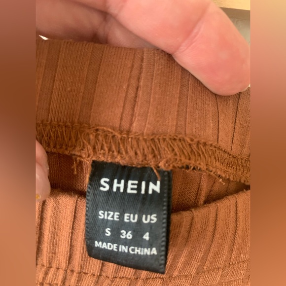 Ribbed lettuce edge midi pencil skirt - Picture 2 of 2